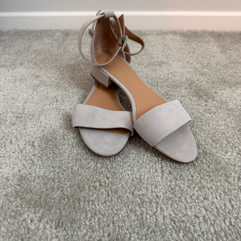 Banana republic sandals